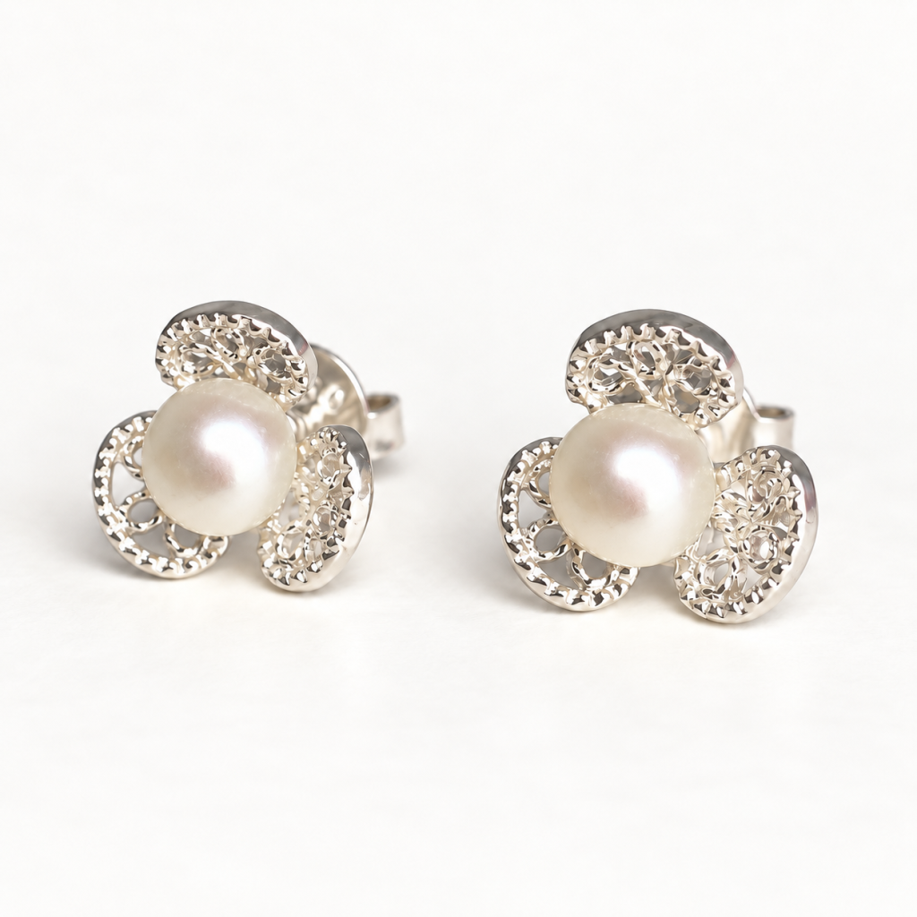 Pearl Leaf Filigree Studs Silver 950